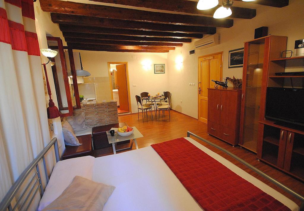 Guesthouse Ancient Stone Rovinj Kamer foto